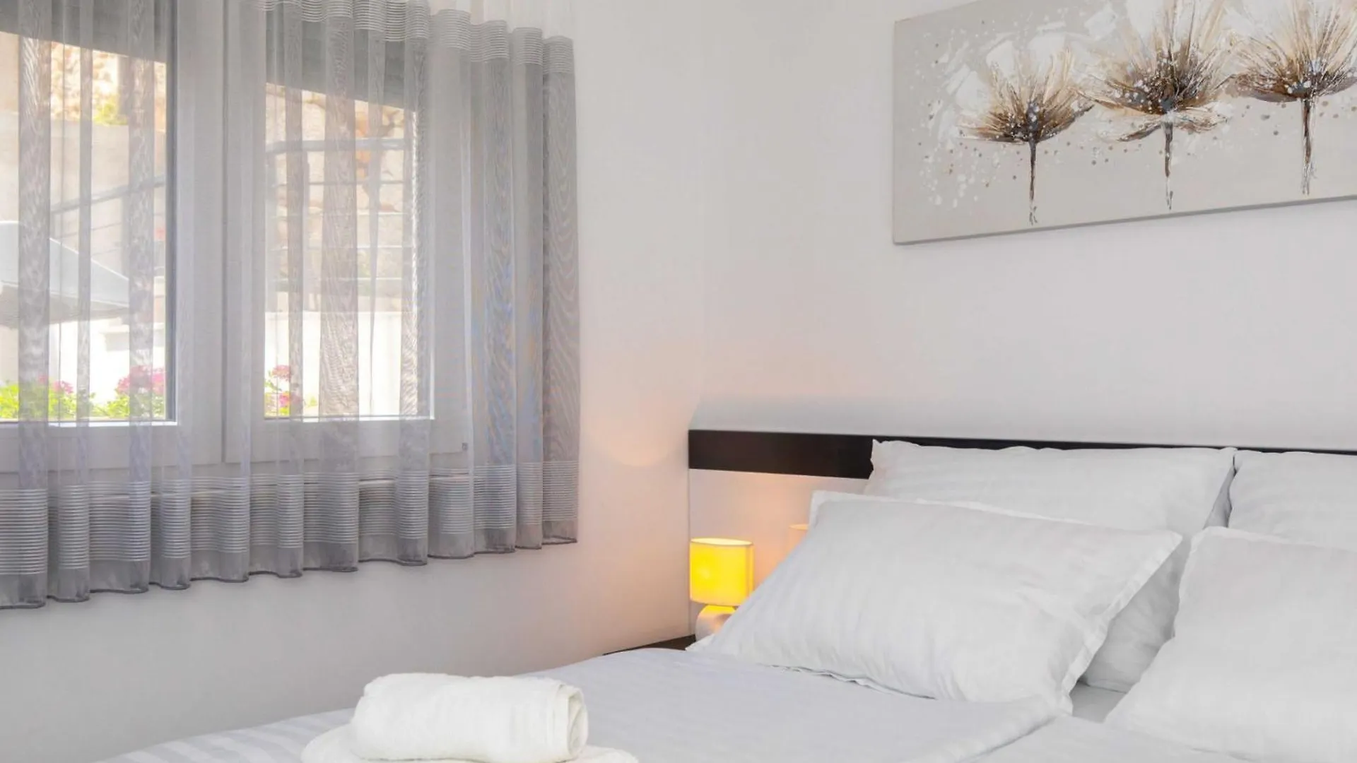 Modern Apartment With Terrace And Private Parking Krk Krk Town
